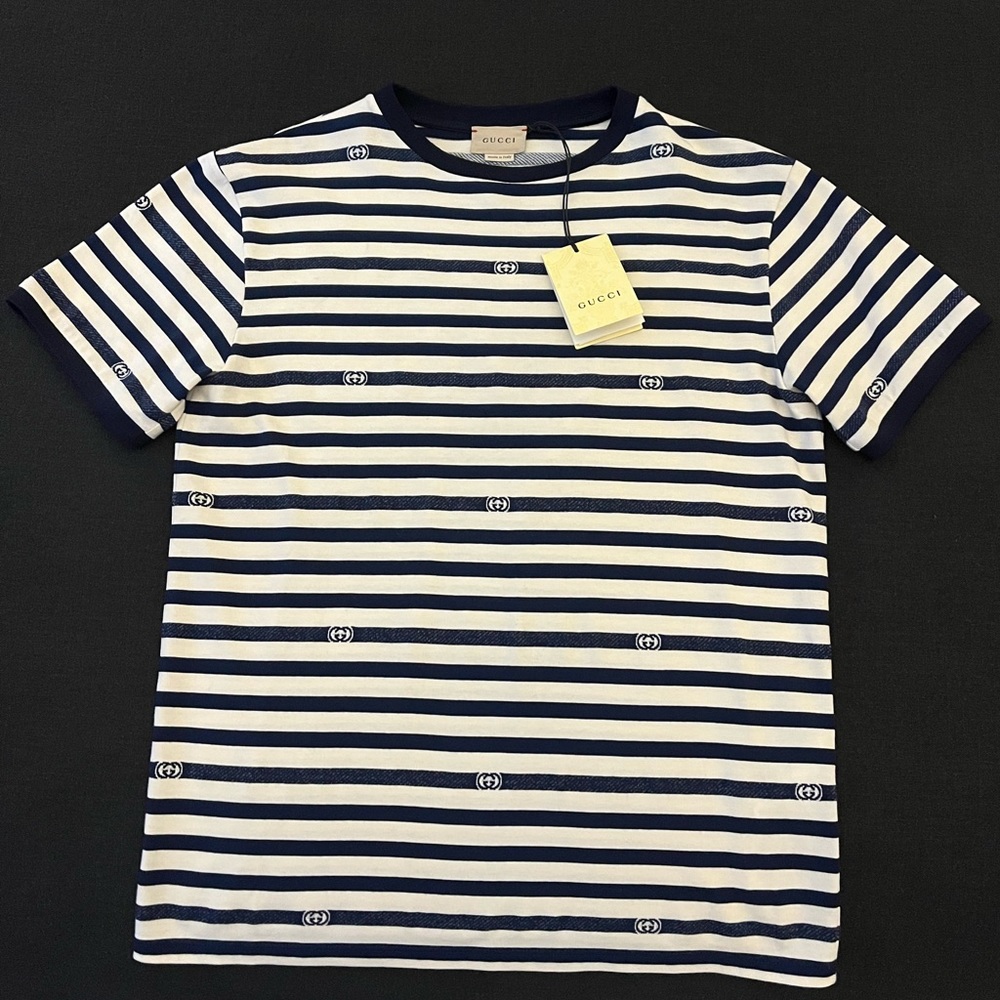 New authentic Gucci Kids Stripped blue and white GG stripe T-Shirt boys …